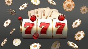 Feature cards showing live casino safety habits for adults using tk99